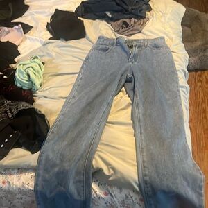 Pants  size medium they form SHEIN got it they didn’t fit me never wore them